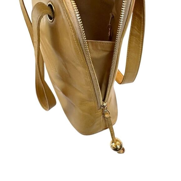 Chanel light brown tote - Picture 7 of 16